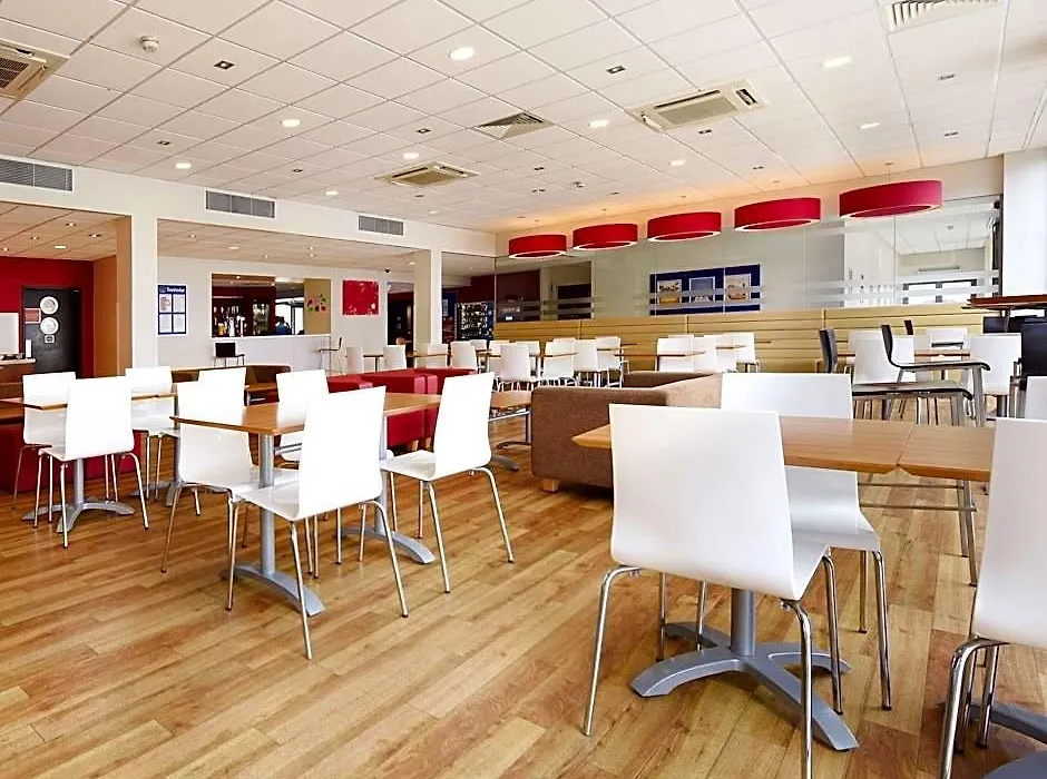 Travelodge Excel-1