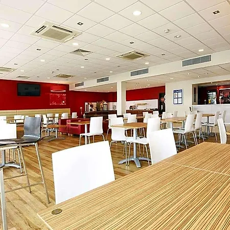 Travelodge Excel-2