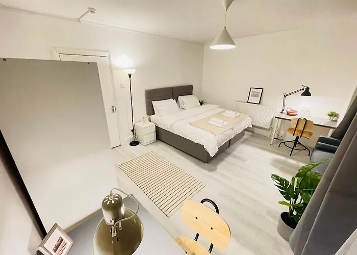 Leytonstone House - Sleepylodge London